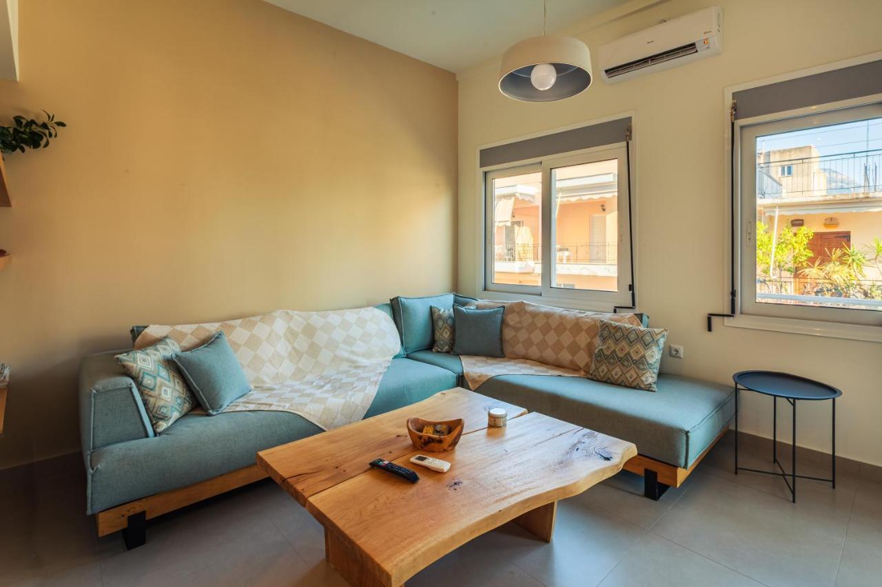 Apartament Upscale Modern Escape In The Historic Center Kalamata Zewnętrze zdjęcie