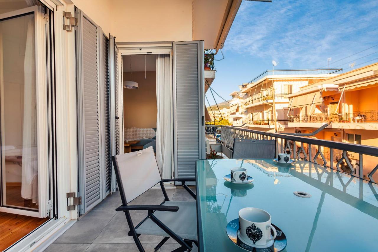 Apartament Upscale Modern Escape In The Historic Center Kalamata Zewnętrze zdjęcie